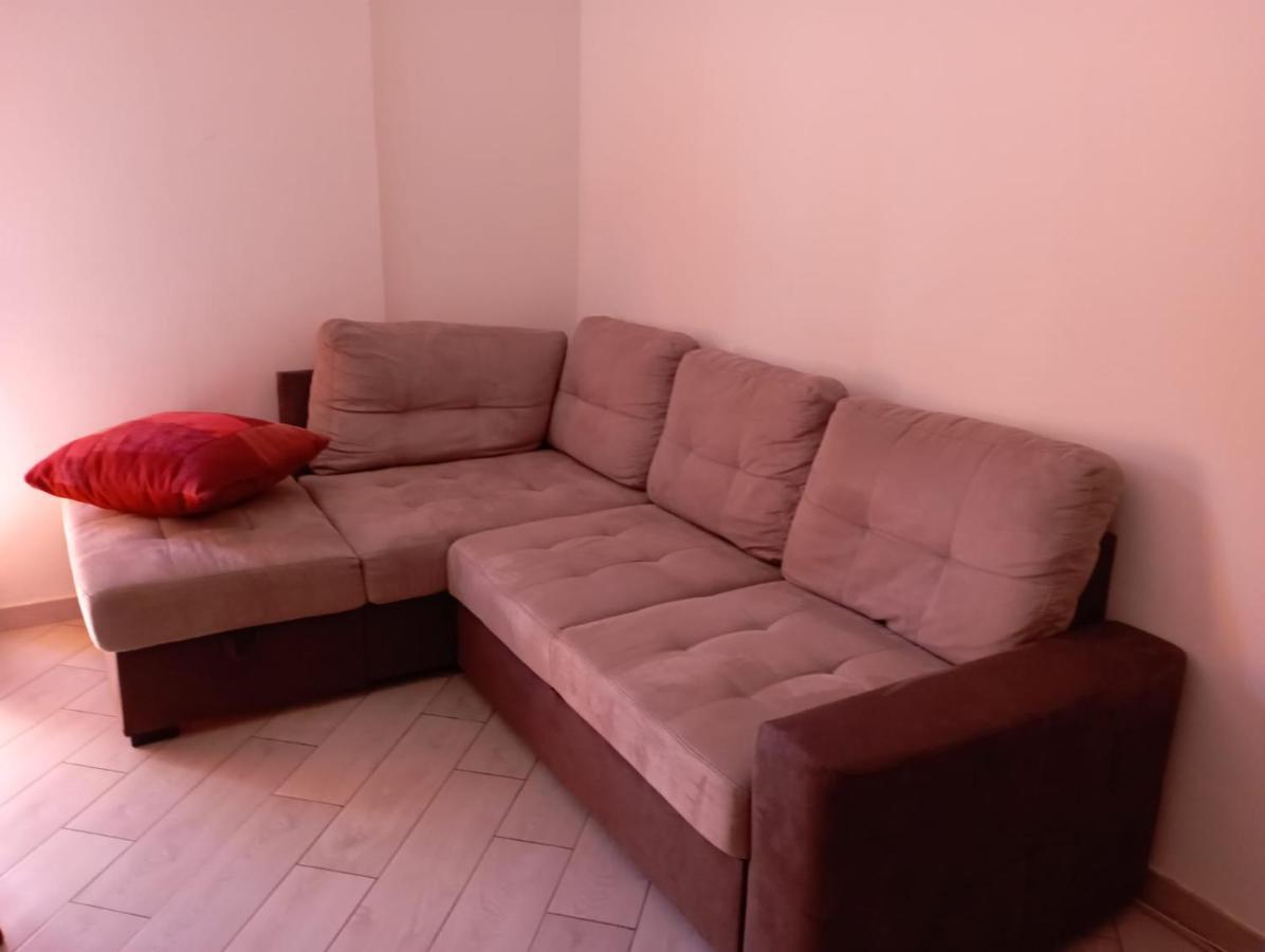 Family Apartment Бриндизи Екстериор снимка