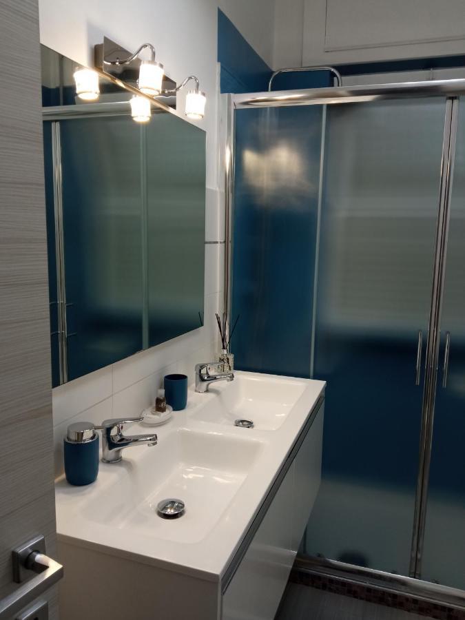 Family Apartment Бриндизи Екстериор снимка