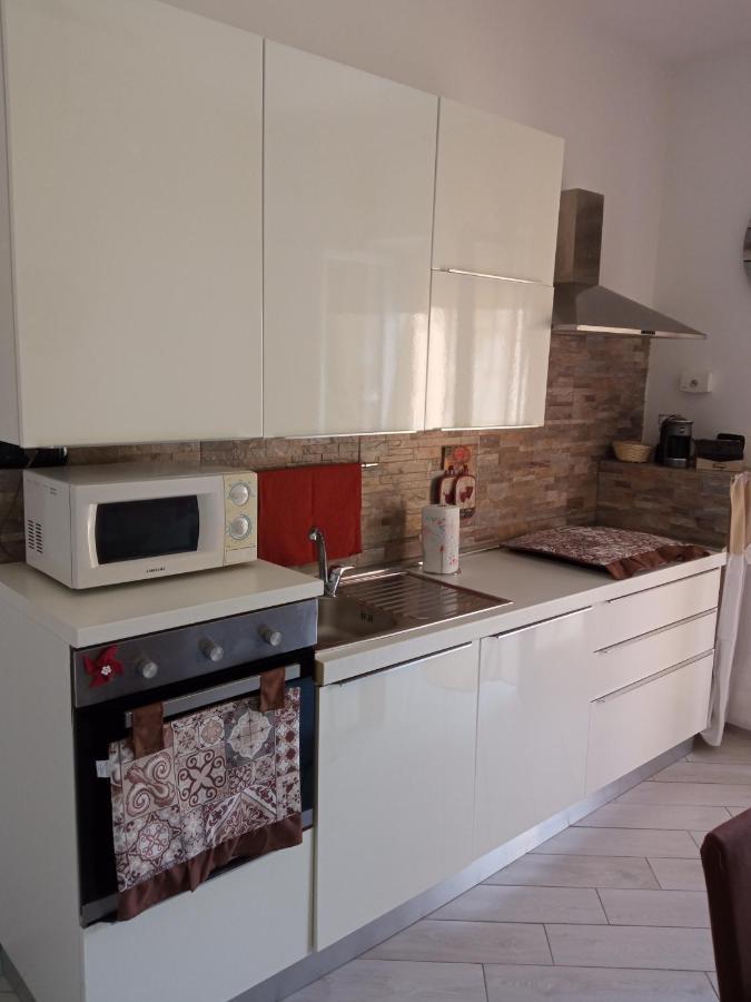 Family Apartment Бриндизи Екстериор снимка