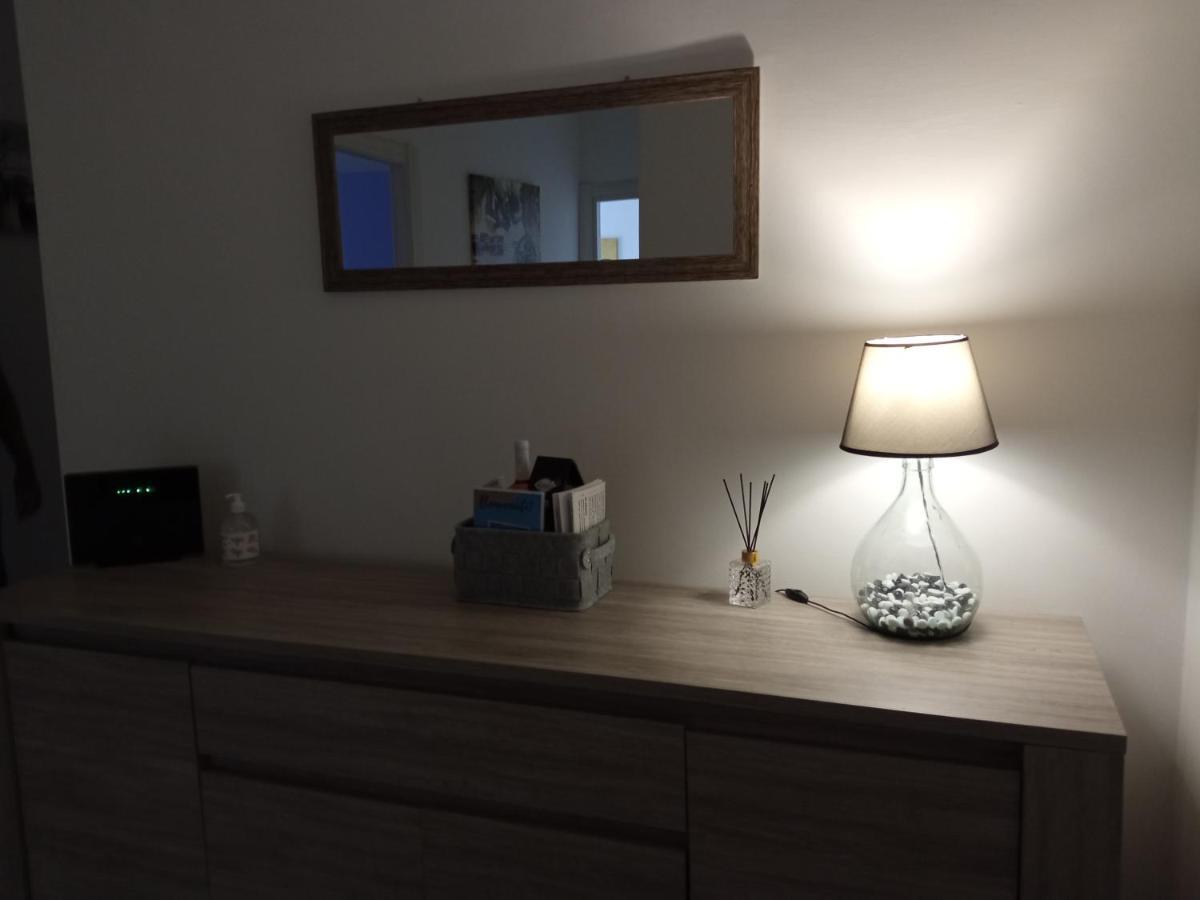 Family Apartment Бриндизи Екстериор снимка