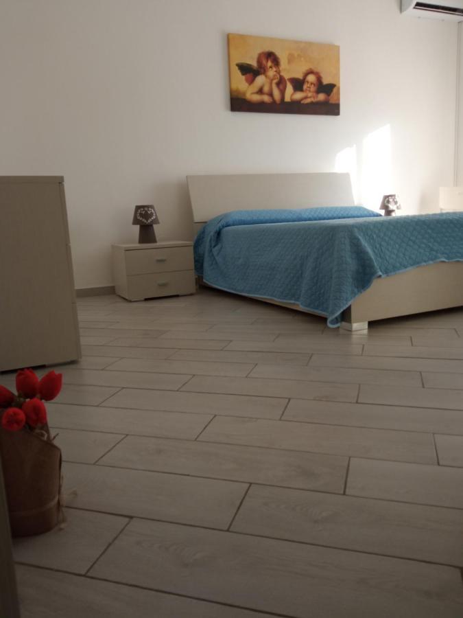 Family Apartment Бриндизи Екстериор снимка